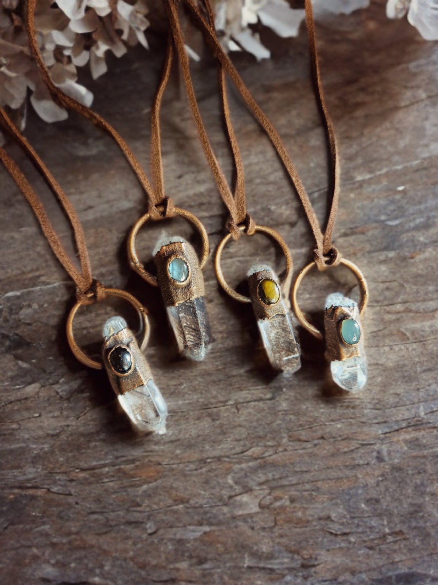 Pendentifs « Gardiens des Quatre Veines »