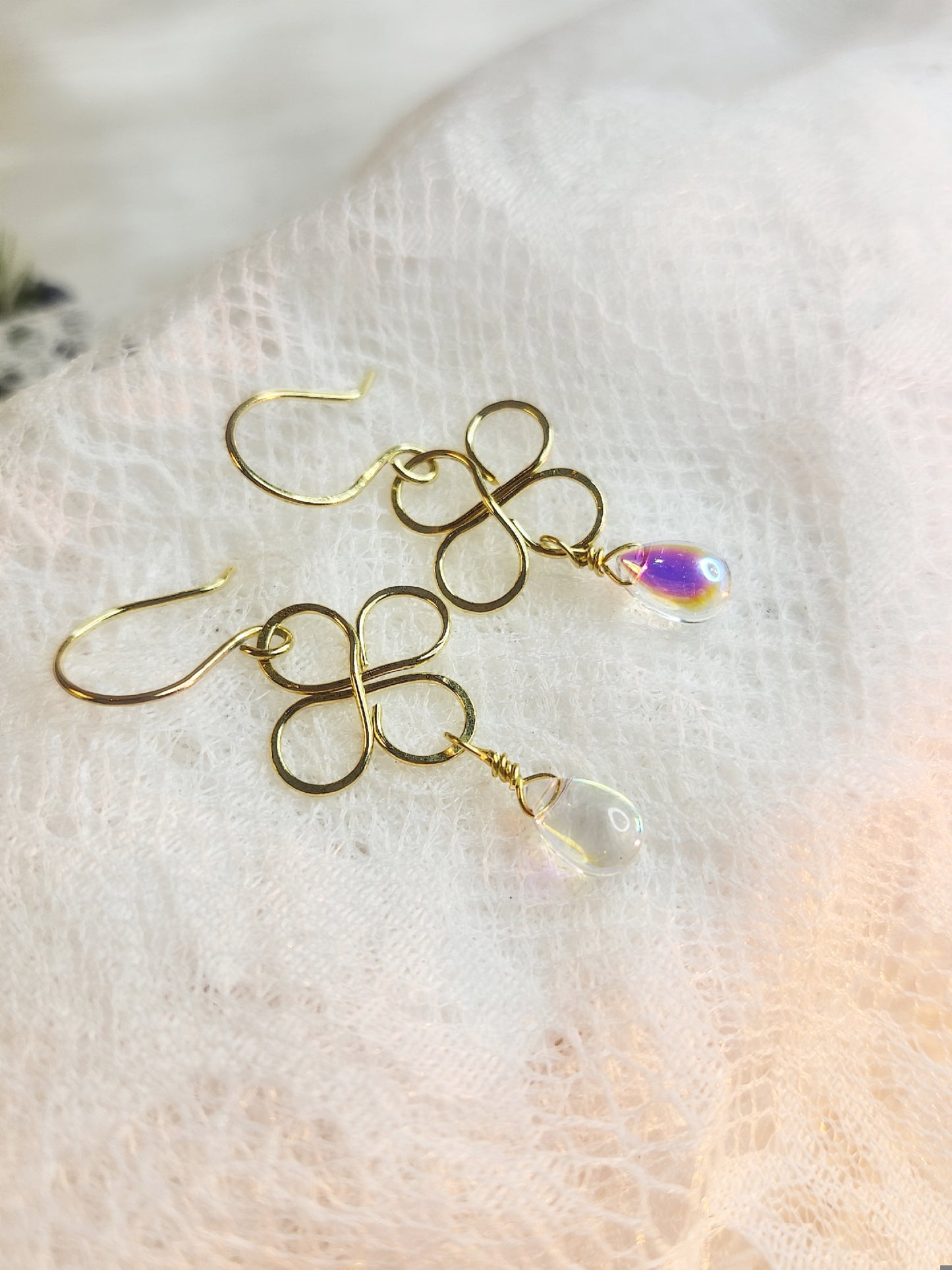 Boucles d’oreilles “Trèfles d’Émeraude”