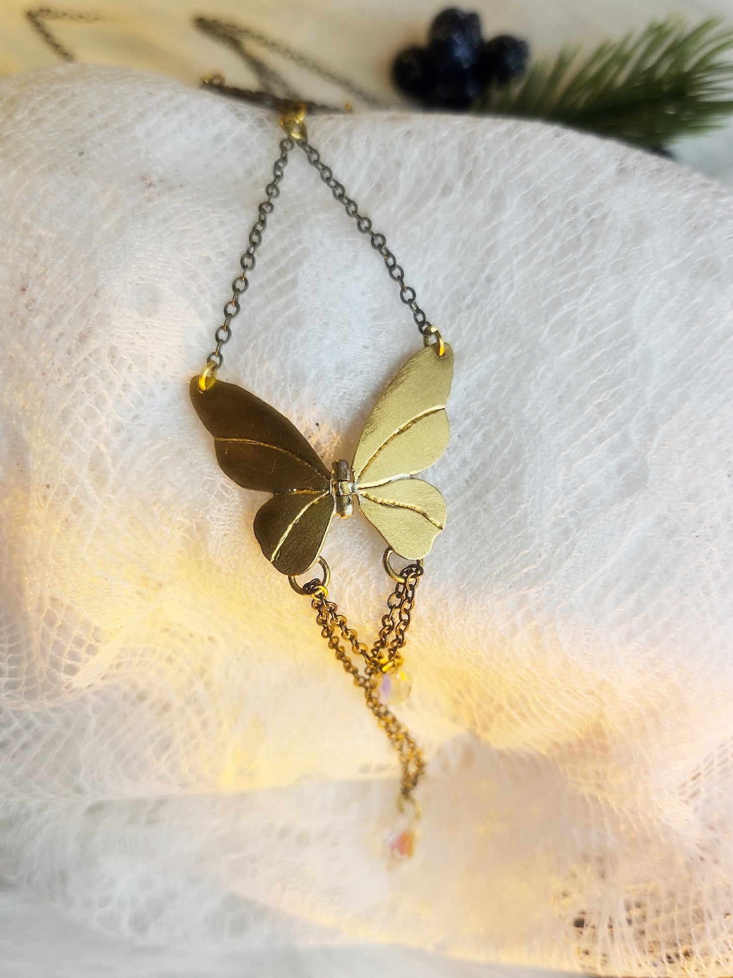 Pendentif « Aërynn, le Battement d’Or »