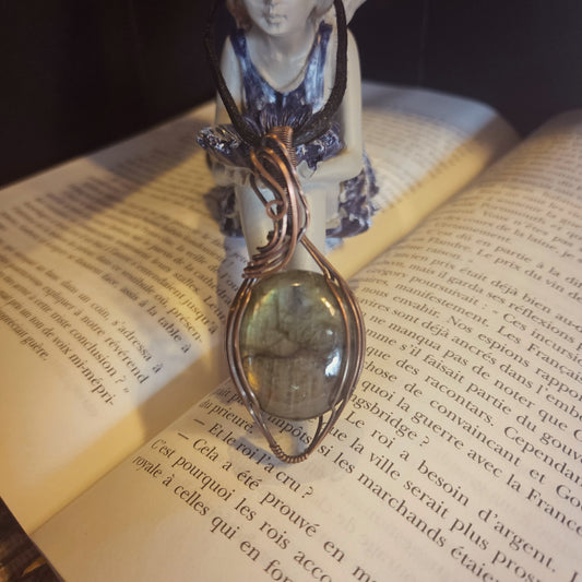 Collier labradorite