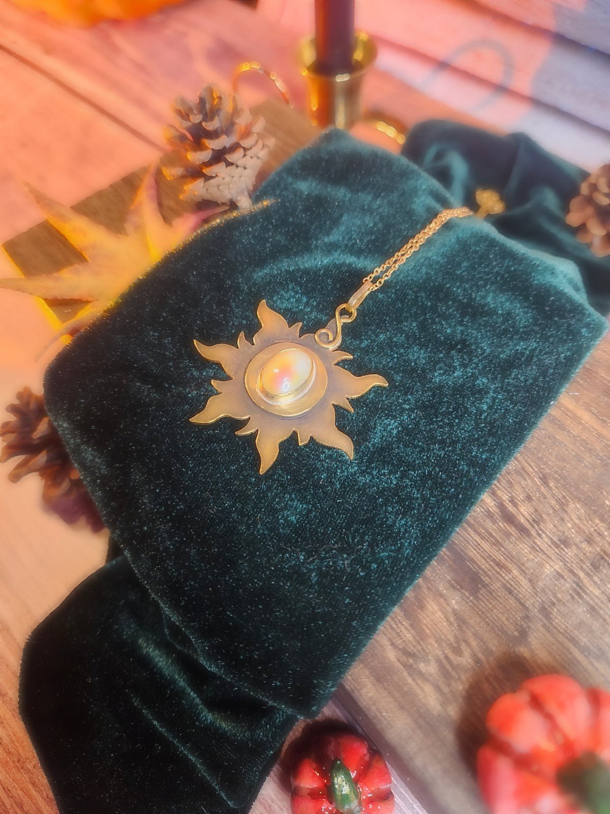 Collier « Éclat Solaire »