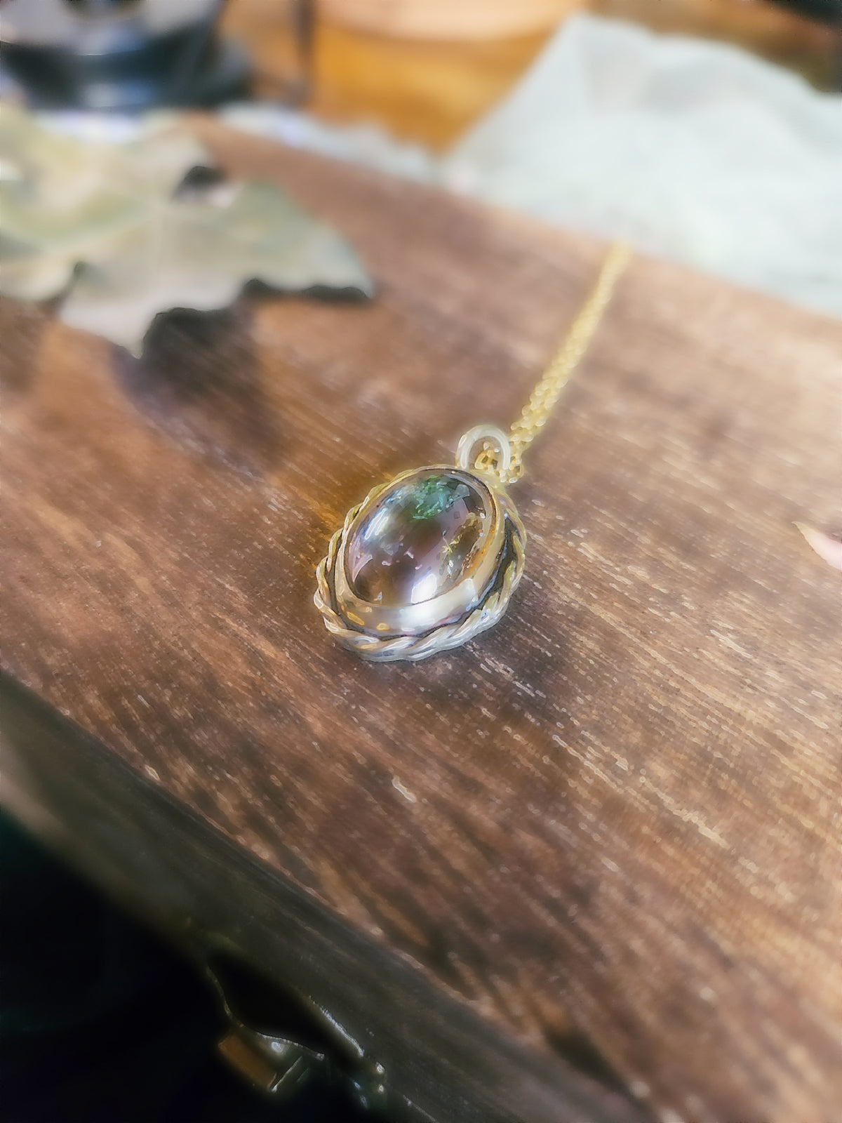 Collier « Les Chroniques Oubliées »
