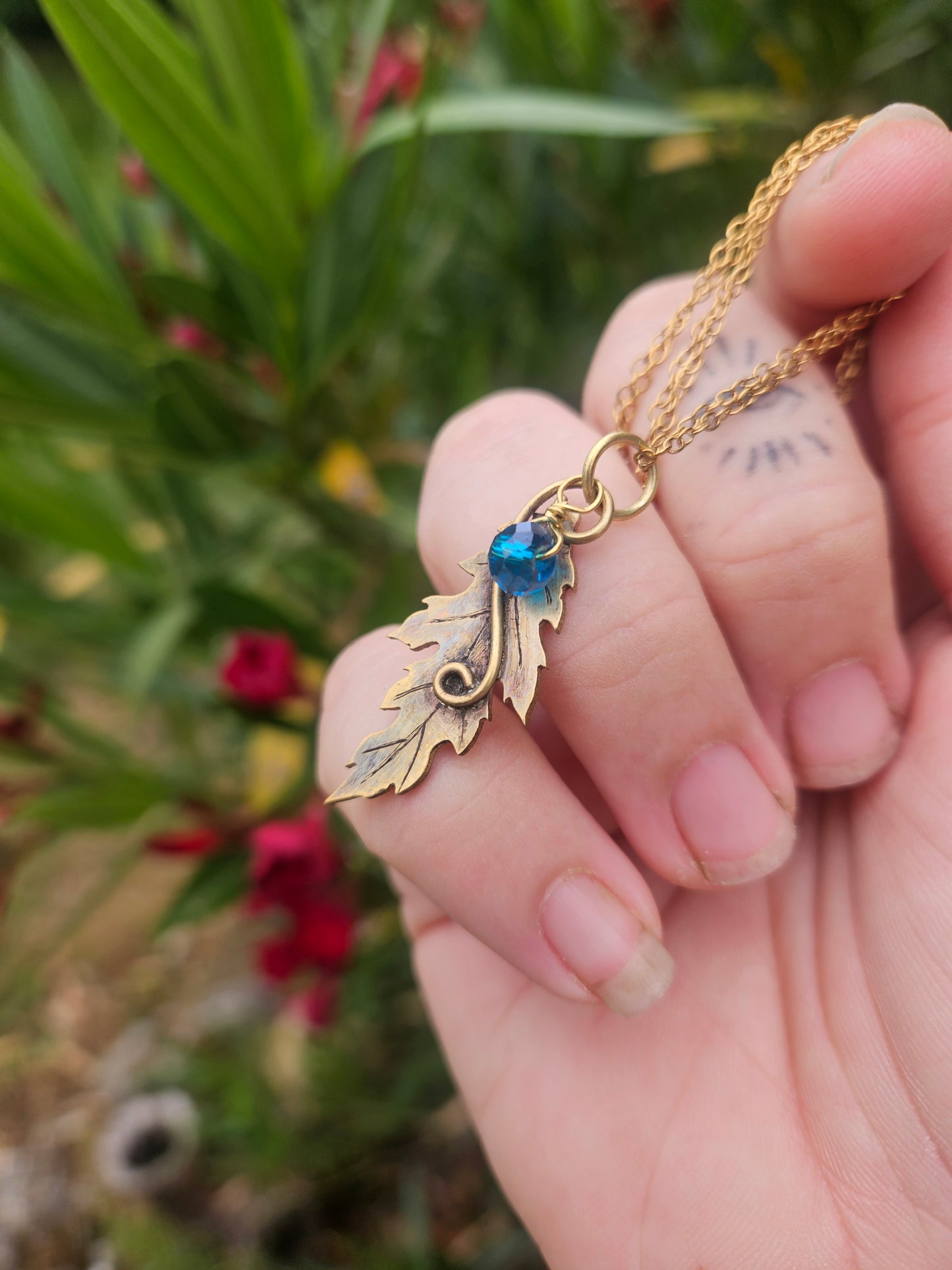 Pendentif « Feuille d’Azur »