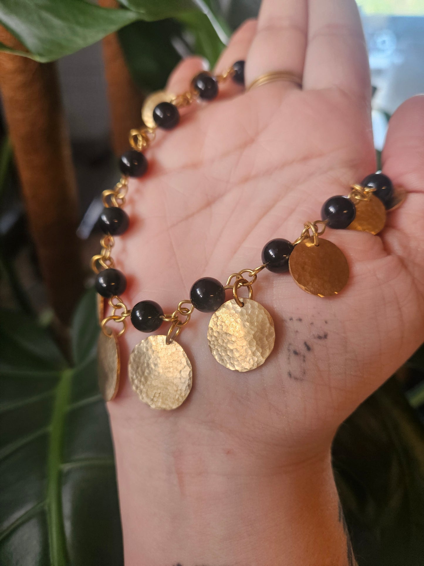 Collier « Nythael, l’Éclat des Ombres »