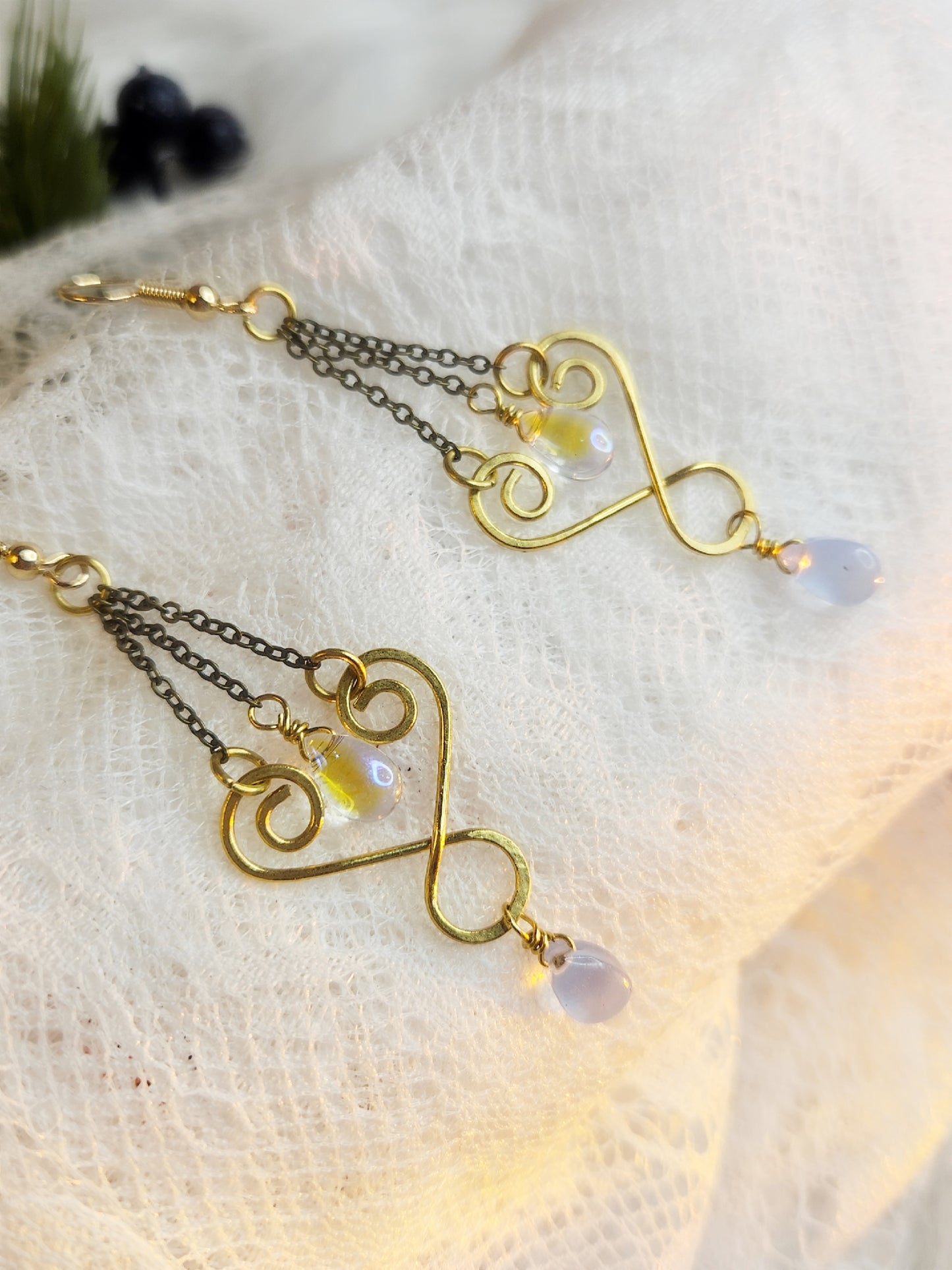 Boucles d’oreilles “Cœurs d’Aube”