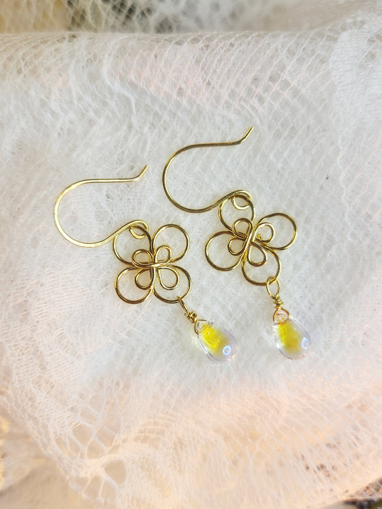 Boucles d’oreilles “Trèfles d’Émeraude”