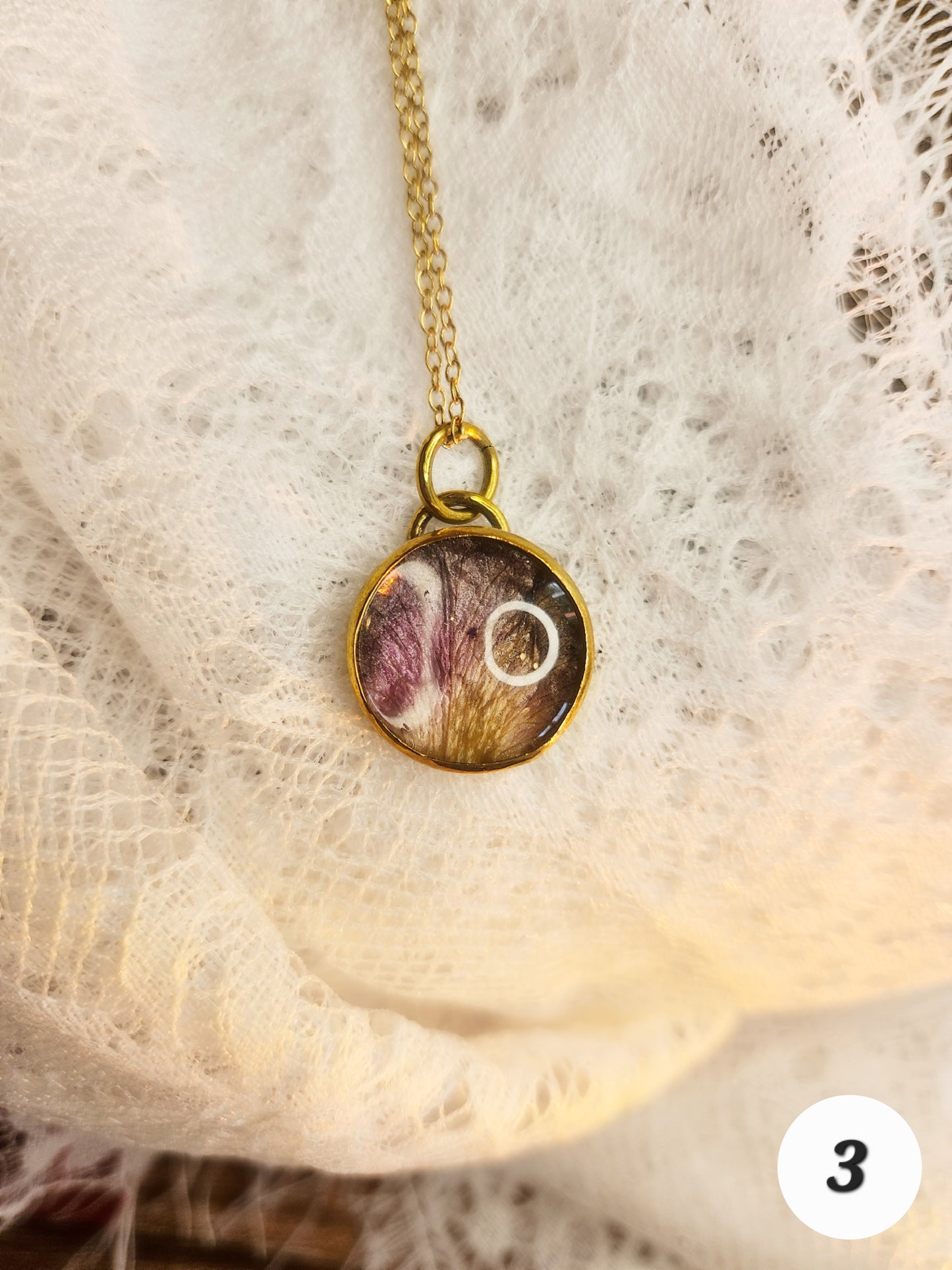 Pendentif “Mémoire de Roses”