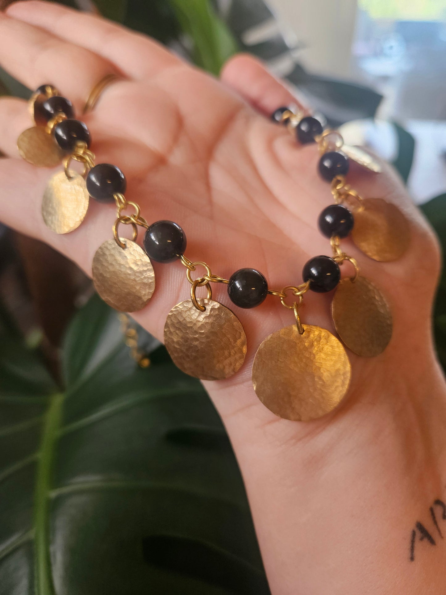 Collier « Nythael, l’Éclat des Ombres »