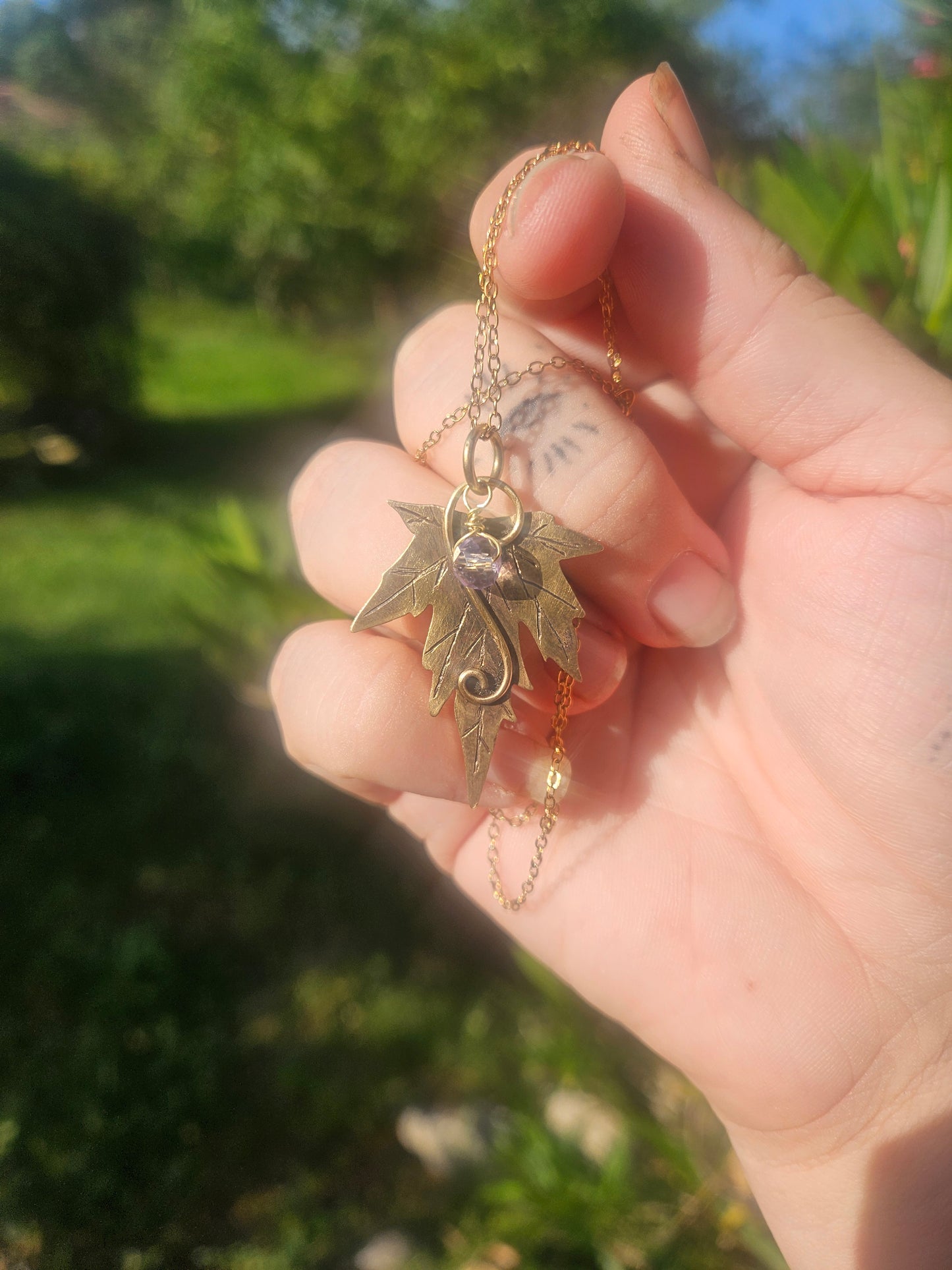 Pendentif « Feuille de Brume »