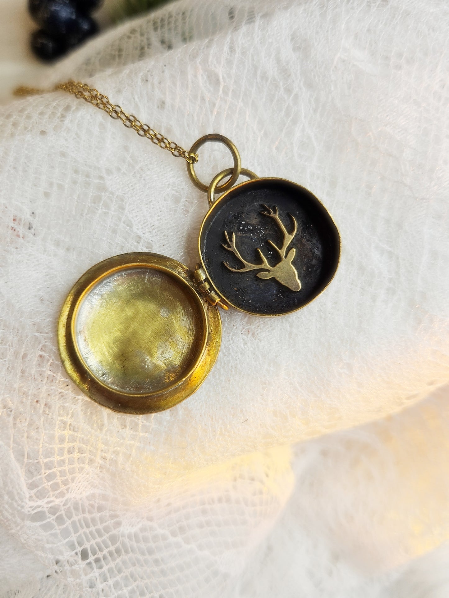 Pendentif locket “Sanctuaire de Valdyr”