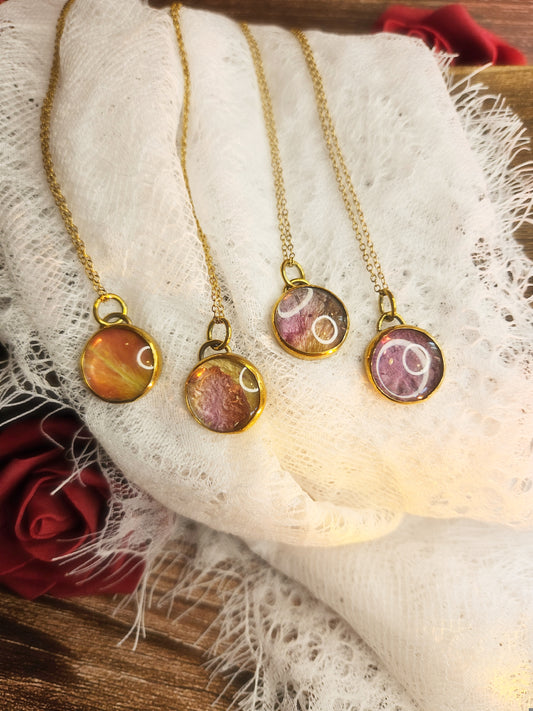 Pendentif “Mémoire de Roses”
