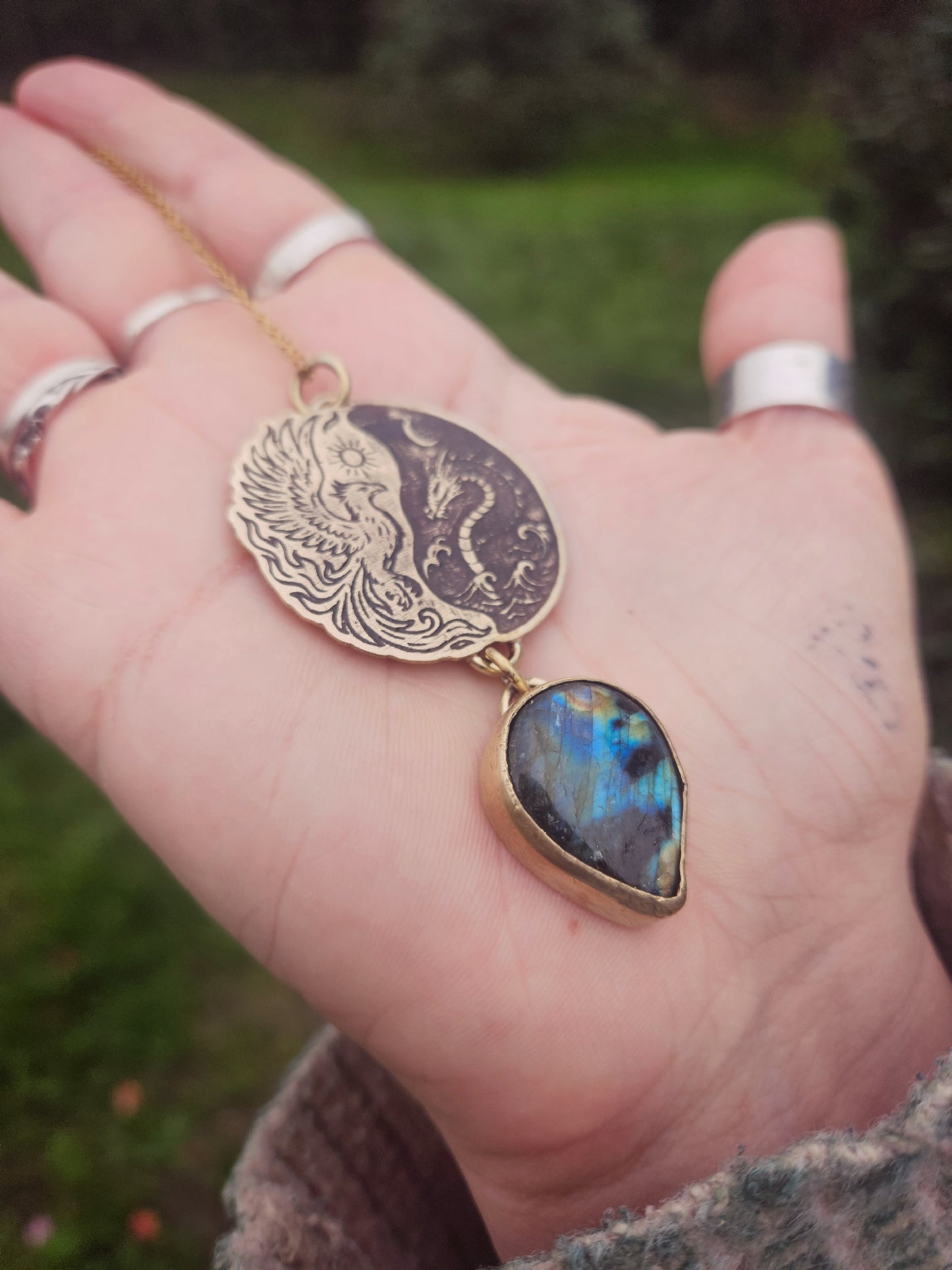 Pendentif « Éclipse des Deux Royaumes »