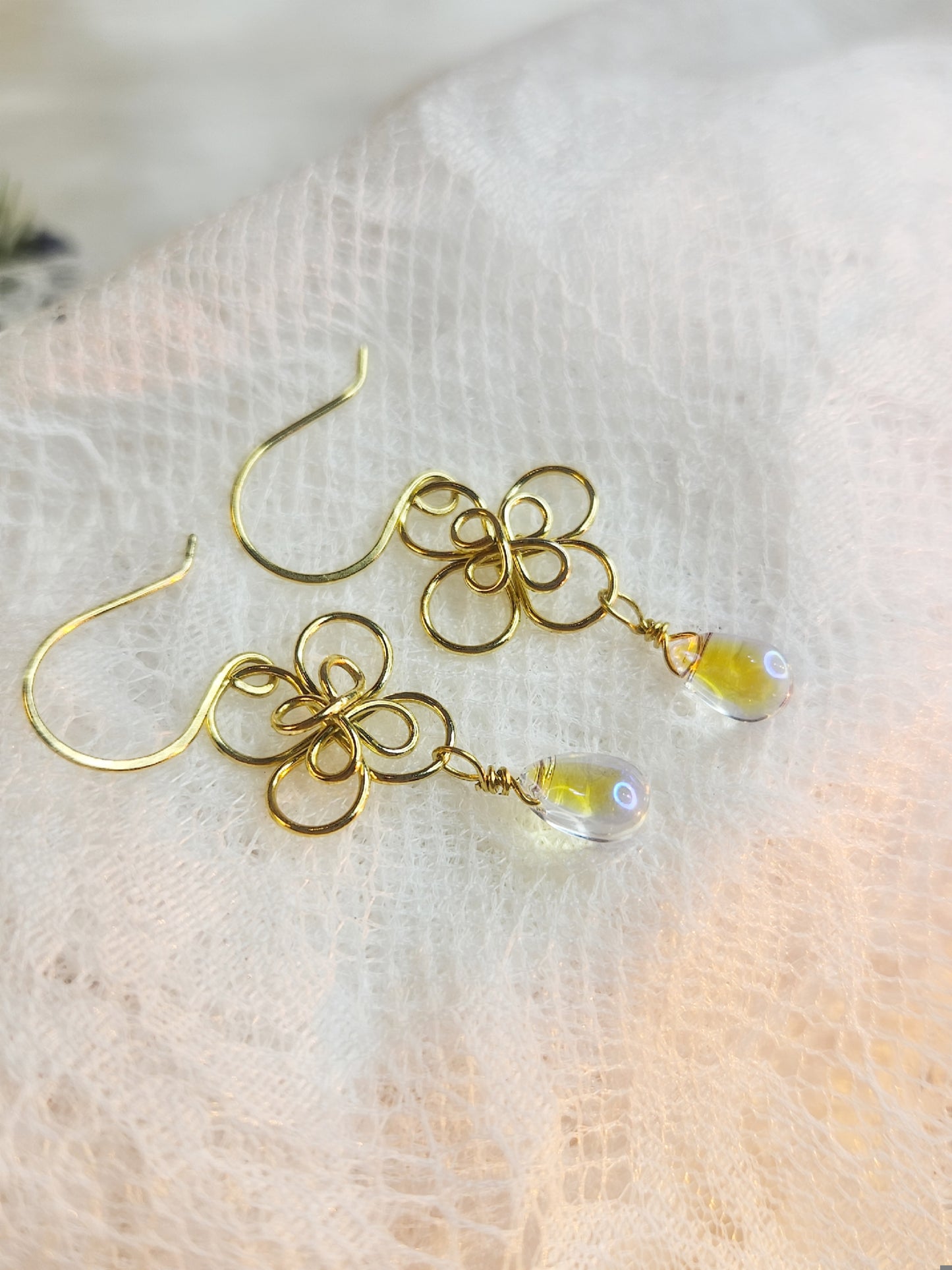 Boucles d’oreilles “Trèfles d’Émeraude”