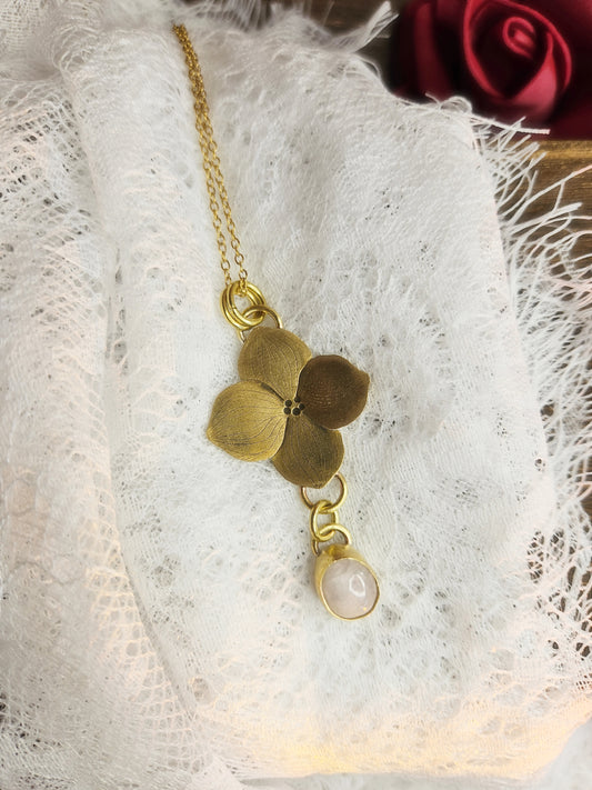 Pendentif “Brume d’Hortensia”